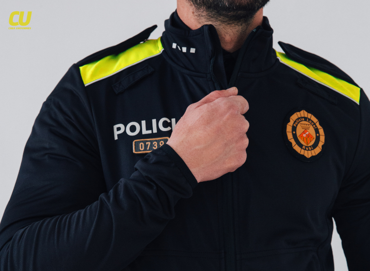 Policía local ropa técnica de alta calidad: innovación, comodidad y resistencia al servicio de la seguridad